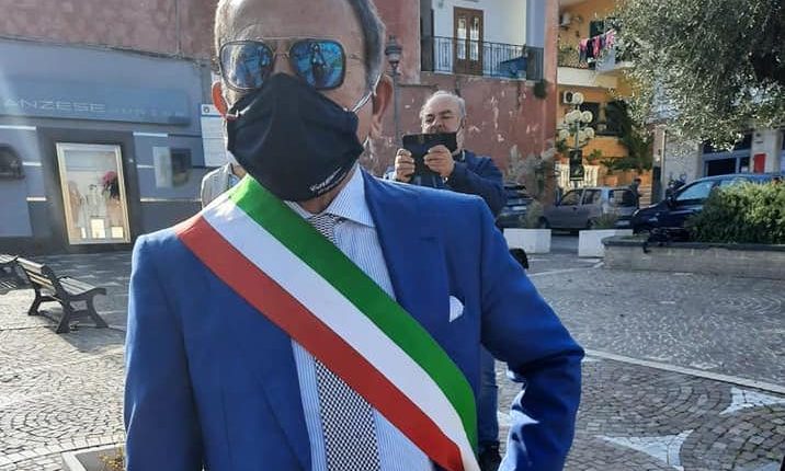 A SANT’ANASTASIA – Carmine Esposito affida le deleghe, traccia il quadro programmatico e punta allo sviluppo. “Purtroppo siamo stati vittime di veri e propri omicidi amministrativi, chi ci ha preceduto non si presentava nemmeno alle riunioni”