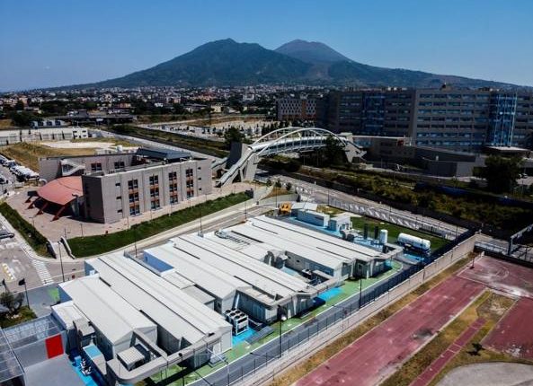 Ospedale del Mare, in una lettera all’Asl la protesta dei medici: “Non possiamo monitorare i pazienti, sono troppi e siamo senza strumenti”