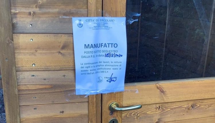 Il COmune di Ercolano mette i “sigilli” al Parco Nazionale del Vesuvio: la polemica tra sindaco Bonajuto e Presidente Casillo