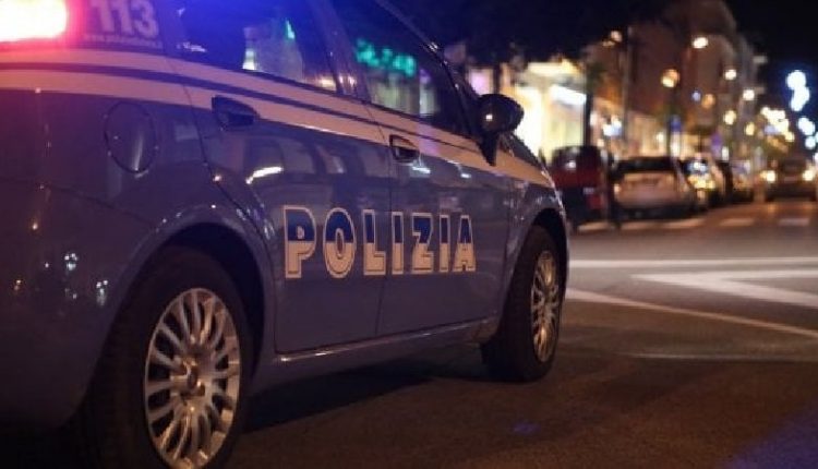 Tenta di uccidere un suo connazionale con una mannaia, arrestato dalla polizia un bengalese