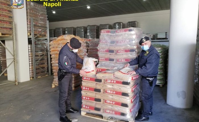 L’operazione della Guardia di Finanza – Sequestrati 220 tonnellate di pellet e un autolavaggio abusivo