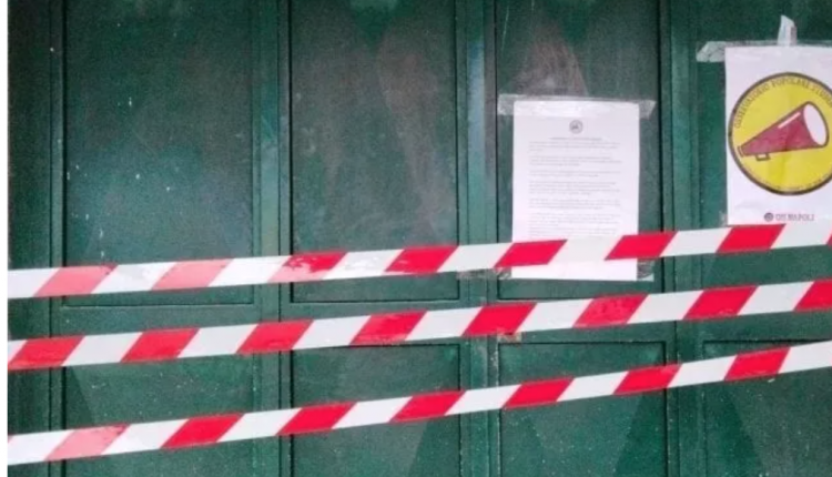 Napoli, gli studenti dell’Osservatorio popolare studentesco “sequestrano” l’ufficio scolastico regionale