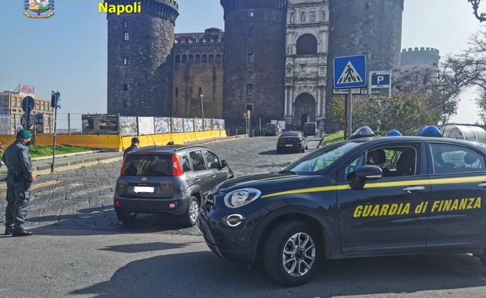 Emergenza Covid: controlli della Guardia di Finanza tra Napoli e provincia, 1563 persone controllate