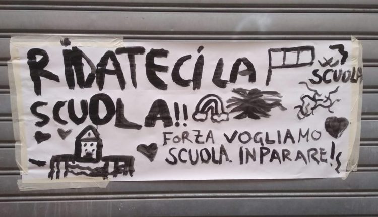 SULLE SCUOLE CHIUSE – Coordinamento No Dad Campania: Valutiamo azioni contro il nuovo stop