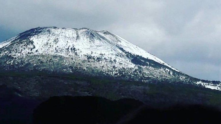 Ondata di freddo e gelo su tutta la Campania: neve sul Vesuvio e nelle zone interne del Matese, Irpinia e Sannio