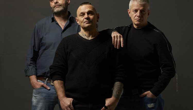 Il 2 aprile esce il nuovo singolo “Comanda la gang” e i 99 Posse festeggiano 30 anni di musica militante