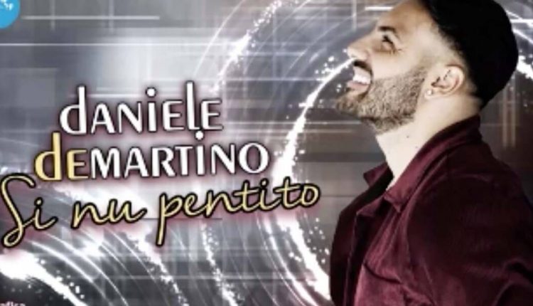 Una canzone contro i pentiti del neomelodico De Martino, la denuncia di Francesco Emilio Borrelli: “Serve una legge regionale che punisca l’apologia di mafia e camorra”