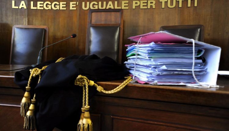 La Giustizia a Napoli: webinar su presunzione innocenza e diritto cronaca con la Camera Penale di Napoli, giudici e avvocati