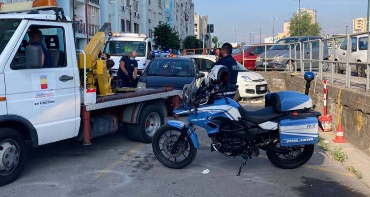 Controlli al Lotto Zero di Ponticelli: sequestrate auto e moto