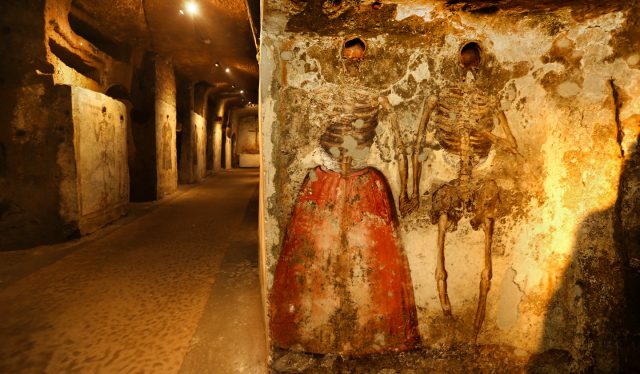 Catacombe alla Sanità, turismo da record a Napoli: col green pass