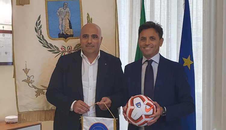 Sport – Il vice presidente Anci Buonajuto: “Comuni valutino disponibilità impianti a costi sostenibili per aiutare ripresa dell’attività di base”