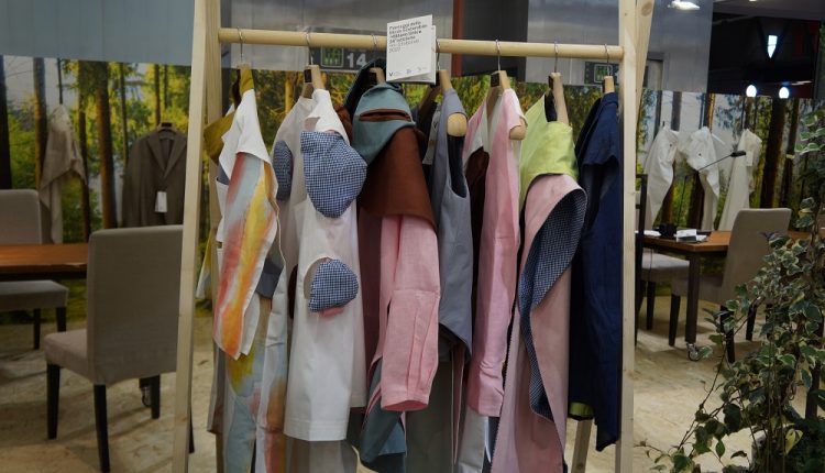 Da scarti a capi di moda sostenibile: l’idea napoletana esposta alla fiera di Milano, una capsule collection realizzata con soli materiali di scarto