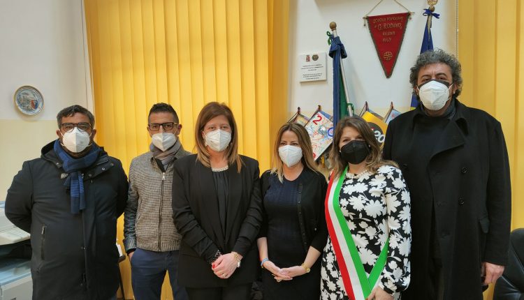 Emergenza Covid a Ercolano, il sindaco Buonajuto: “Un hub vaccinale pediatrico permanente in una scuola”