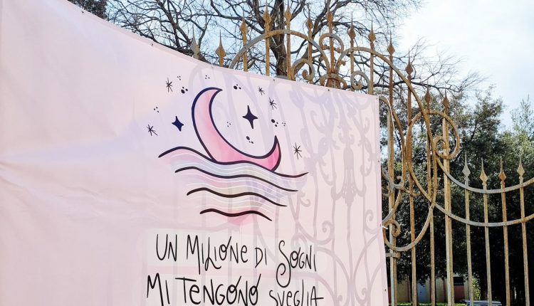 Frasi motivazionali che diventano arte, affisse  al municipio e nelle ville. A San Giorgio a Cremano  prende vita Motivarte per diffondere pensieri positivi virali