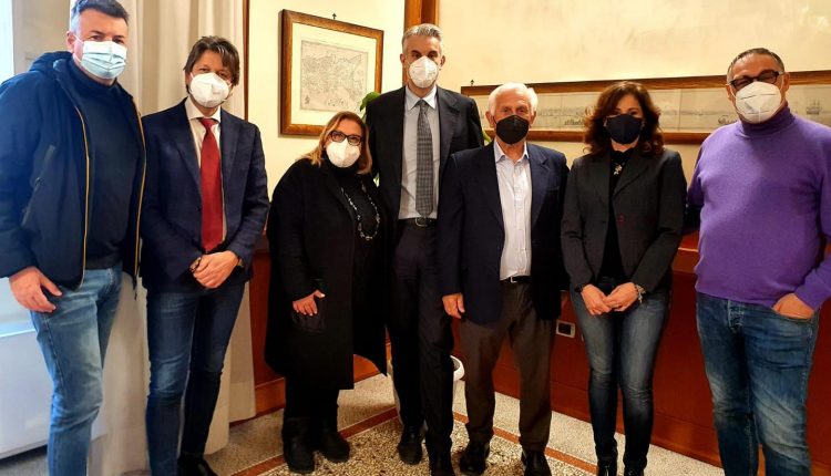 A San Giorgio a Cremano, il Sindaco Zinno modifica l’esecutivo: entrano in giunta Carlo Lembo e Simona D’Agostino, Pietro De Martino, vicesindaco