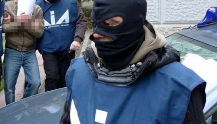 Inquinamento della politica, appello di 28 parlamentari : “Atti concreti contro le infiltrazioni della camorra”