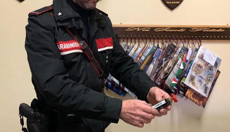 A Volla, nasconde 50 dosi di cocaina nella bomboletta spray: preso 50enne di Ponticelli