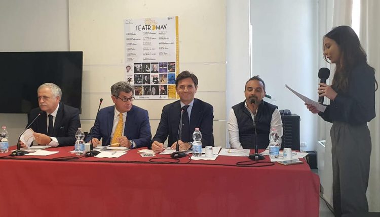 UNA NUOVA STAGIONE – Presentato a Ercolano il nuovo cartellone del Teatro al Mav: Enzo Avitabile, Ale e Franz, Maurizio Casagrande e Cristina Donadio