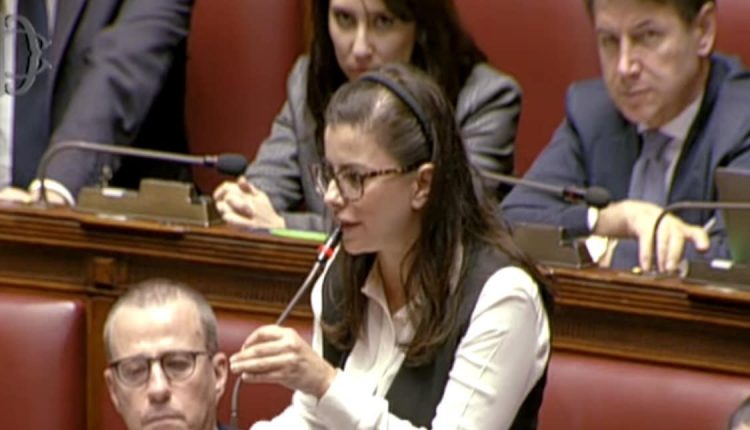 Caserma dei carabinieri a rischio chiusura, la deputata Carmela Auriemma porta la questione al Ministro