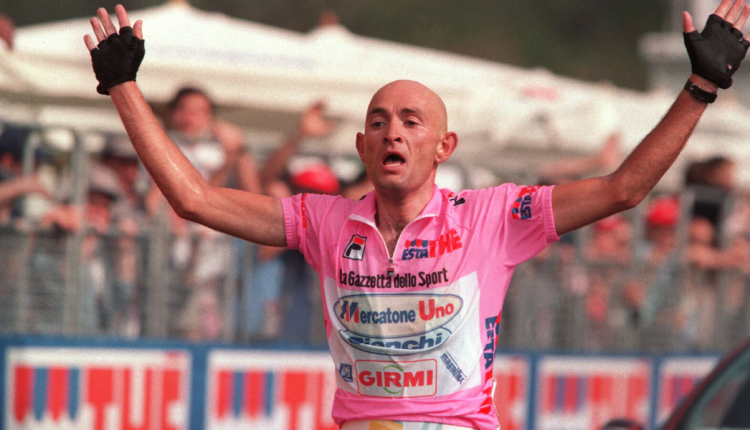 Sant’Anastasia, ciclopedalata cittadina, esibizioni, freestyle bike e un omaggio al “pirata”  Marco Pantani