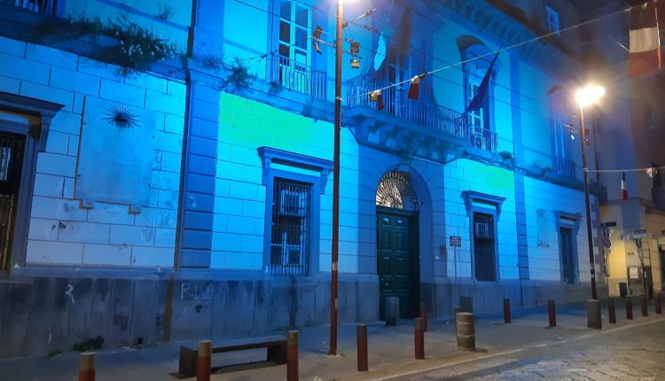A Ercolano, per lo scudetto del Napoli il Municipio illuminato di blu