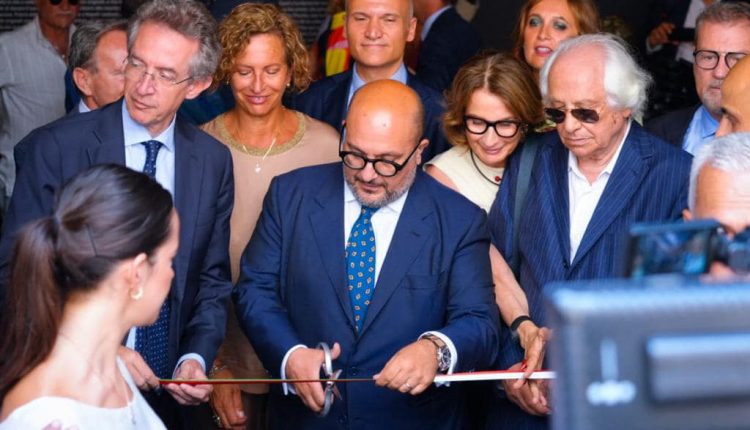 Apre il Museo Caruso, Napoli ritrova un’icona della musica mondiale