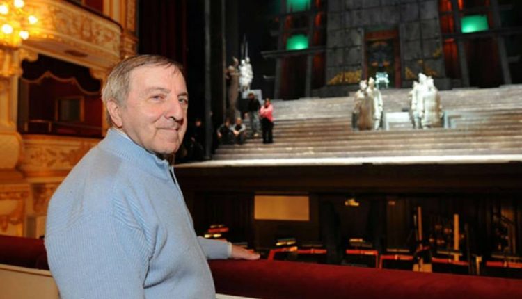 E’ morto Roberto De Simone, funerali mercoledì al Duomo: ipotesi camera ardente al San Carlo