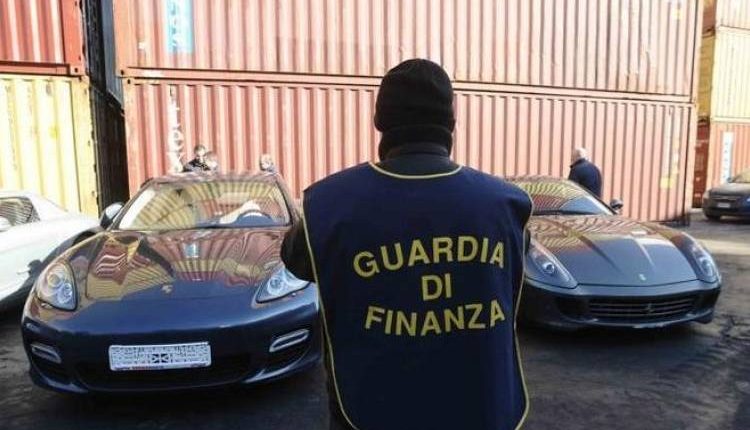 TRUFFE AUTO DI LUSSO – I concessionari “richiamano” in sede le fuoriserie: interviene la Guardia di Finanza