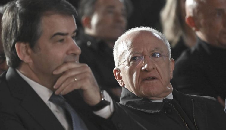 Il Governatore della Campania De Luca De Luca: denunceremo Fitto per atti di omissione