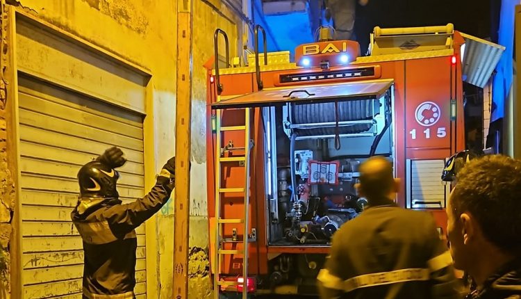 Ottaviano, in fiamme un’abitazione. Rogo spento dai Vigili del fuoco
