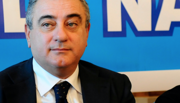 Accusato di concorso esterno in associazione mafiosa e corruzione elettorale aggravata: per Luigi Cesaro, il tribunale di Napoli revoca i domiciliari 