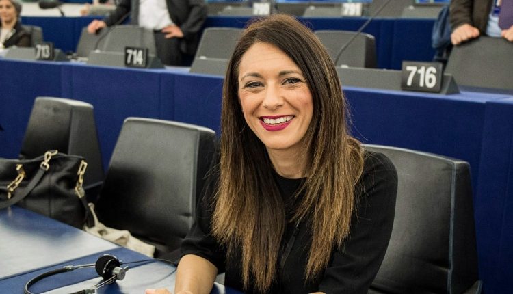 La vice presidente del Parlamento Europeo Pina Picierno: “Più cittadini andranno al voto più forte sarà l’Europa”