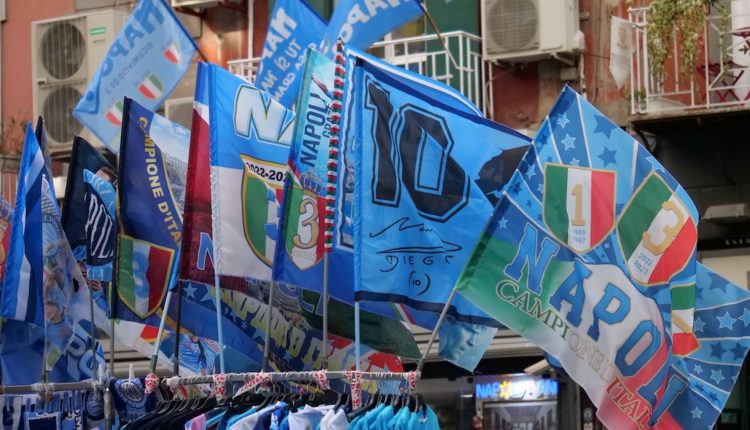 Racket sulle bancarelle: 22 condanne per il clan Mazzarella 