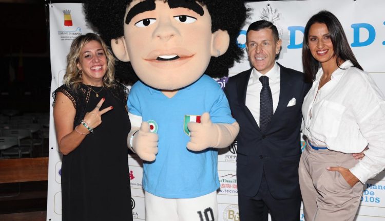 La Mano De Dios aiuterà i bambini del Santobono