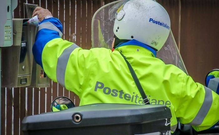 Portalettere precari: «Report sia punto di partenza. No a strumentalizzazioni sulle nostre battaglie»