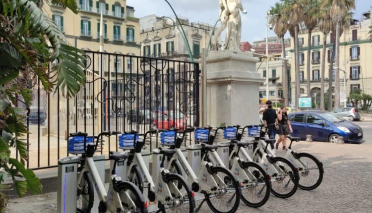 Presentato il dossier Mobilitaria sulle grandi città italiane: a Napoli ombre e qualche luce