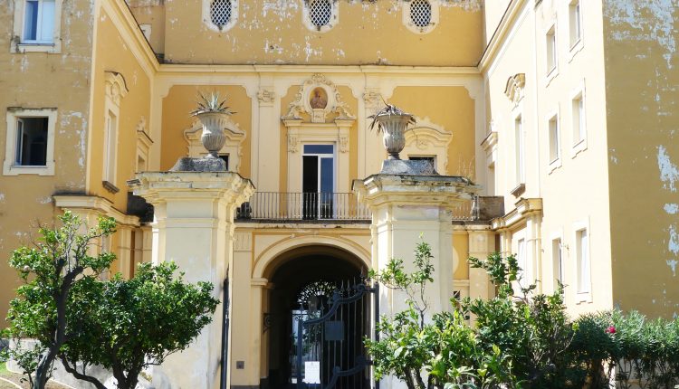 Arrestato da carabinieri fuori servizio un ladro che aveva trafugato il cantiere di Villa Ruggiero , bene monumentale sotto la tutela della Fondazione Ente Ville Vesuviane