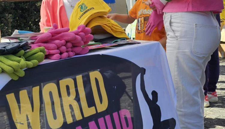 World Cleanup Day Italia 2025 al via mercoledì a Ponticelli: dagli abiti usati nascono borse e nuove opportunità