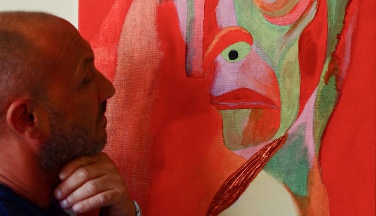 Arte contro il degrado: al Centro Direzionale di Napoli la prima mostra di Dario DASA Saetta