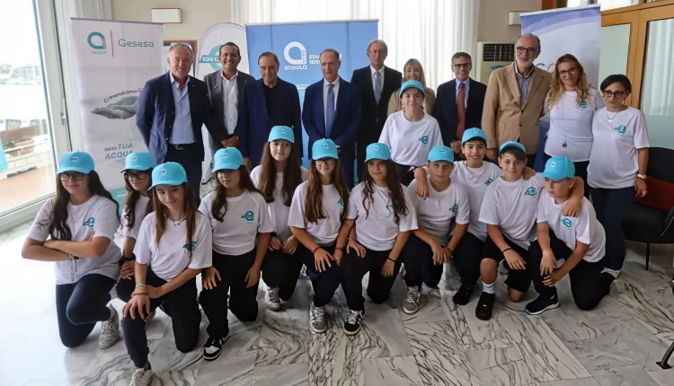 Progetto per la tutela dell’acqua, Gori e Acea premiano una scuola a Torre del Greco 