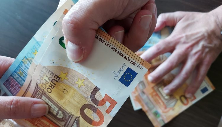 Boom di reati in provincia di Napoli: il capoluogo e l’hinterland primi in Italia per estorsioni e contrabbando. Caserta seconda per le denunce per usura