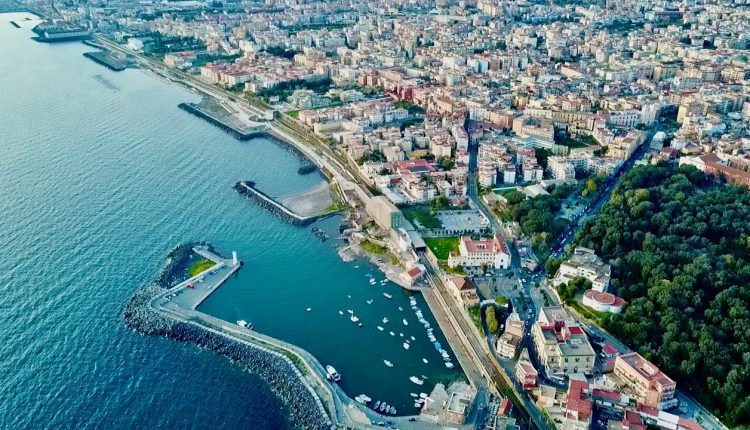 Verso il voto a Portici, tra doppia morale e troppi veleni. I vecchi hanno paura dei giovani