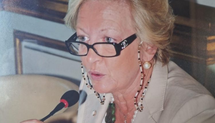 Addio a Lida Viganoni. L’ex Rettrice de “L’Orientale”, aveva 76 anni.