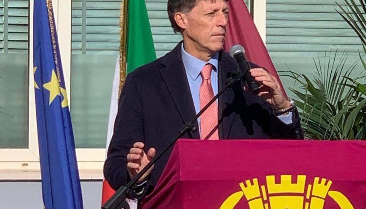 La nomina di Enzo Cuomo in Regione è validissima: il Tar respinge il ricorso dell’ex consigliera regionale Carmela Rescigno