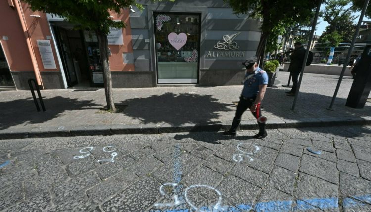 Bimba ferita alla testa durante sparatoria a Sant’Anstasia, la Cassazione rigetta il ricorso di uno degli autori del raid e dispone laggravante mafiosa confermata