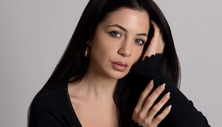 #PuntiDiSvista – Alessandro Piro incontra Connie Dentice attrice, autrice, attivista femminista: tra pubblico e privato