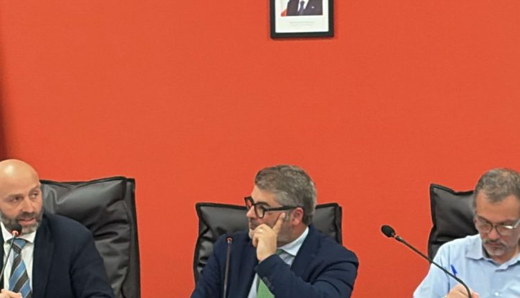 Prima seduta di Consiglio a Massa di Somma nella nuova sede del Municipio al centro città