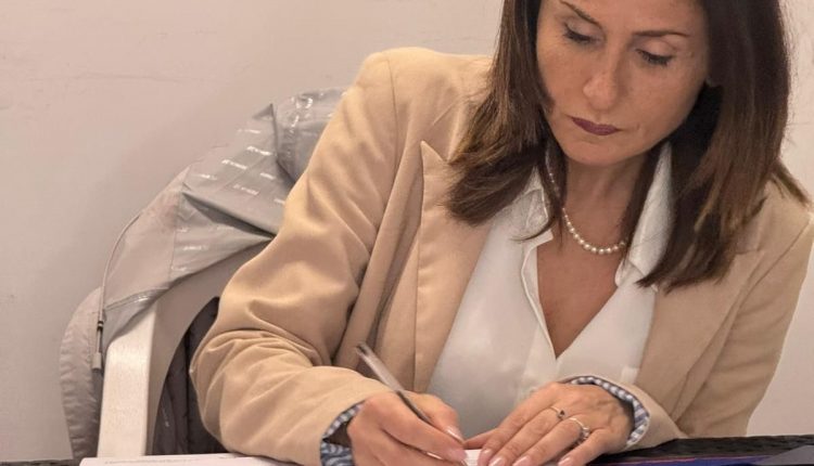 ELEZIONI ERCOLANO 2026 – Un “Super Campo Largo” per la candidatura a sindaco di Antonietta Garzia. Avvocato ex capogruppo Pd e ex assessore con Nino Daniele ha messo d’accordo tutti