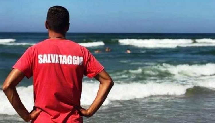 Il sindaco di Napoli Manfredi firma l’ordinanza: al via la stagione balneare a Napoli, ecco i tratti ‘eccellenti’ e i divieti