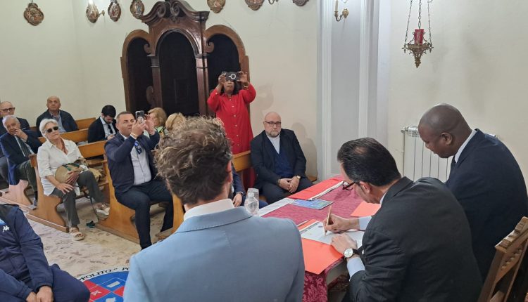Diplomazia operativa a Portici: Siglato l’accordo strategico tra l’Università Popolare Cattolica (UniUPC) e la Repubblica di Guinea